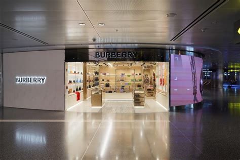 qatar duty free burberry